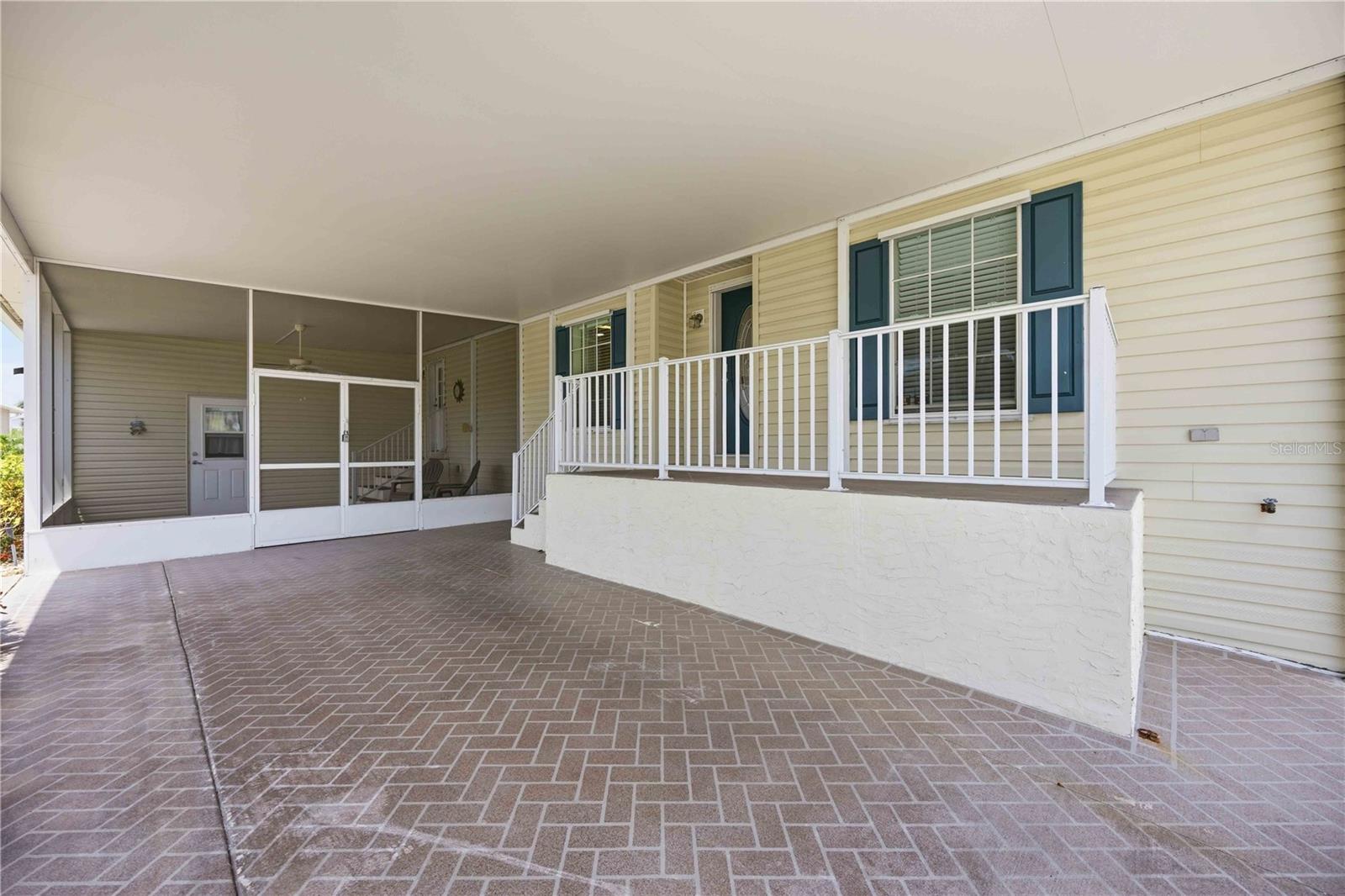 Image 9 of 61 For 18 Emden Circle