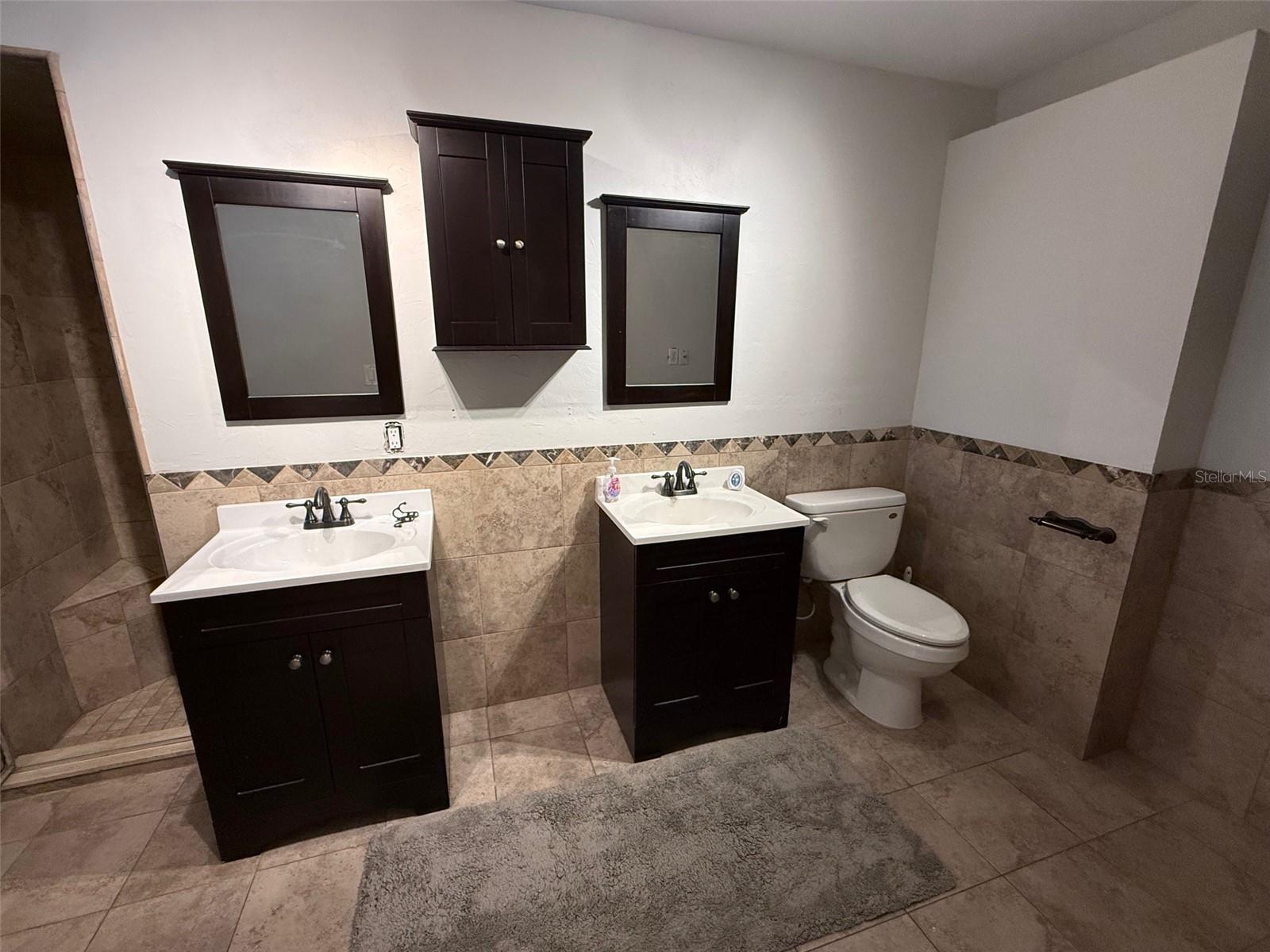 Image 12 of 22 For 20979 Lawson Avenue