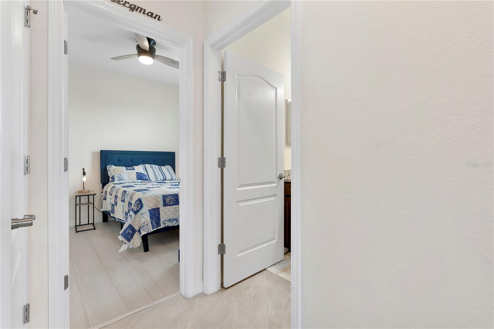 Image 11 of 56 For 43365 Waymark Place