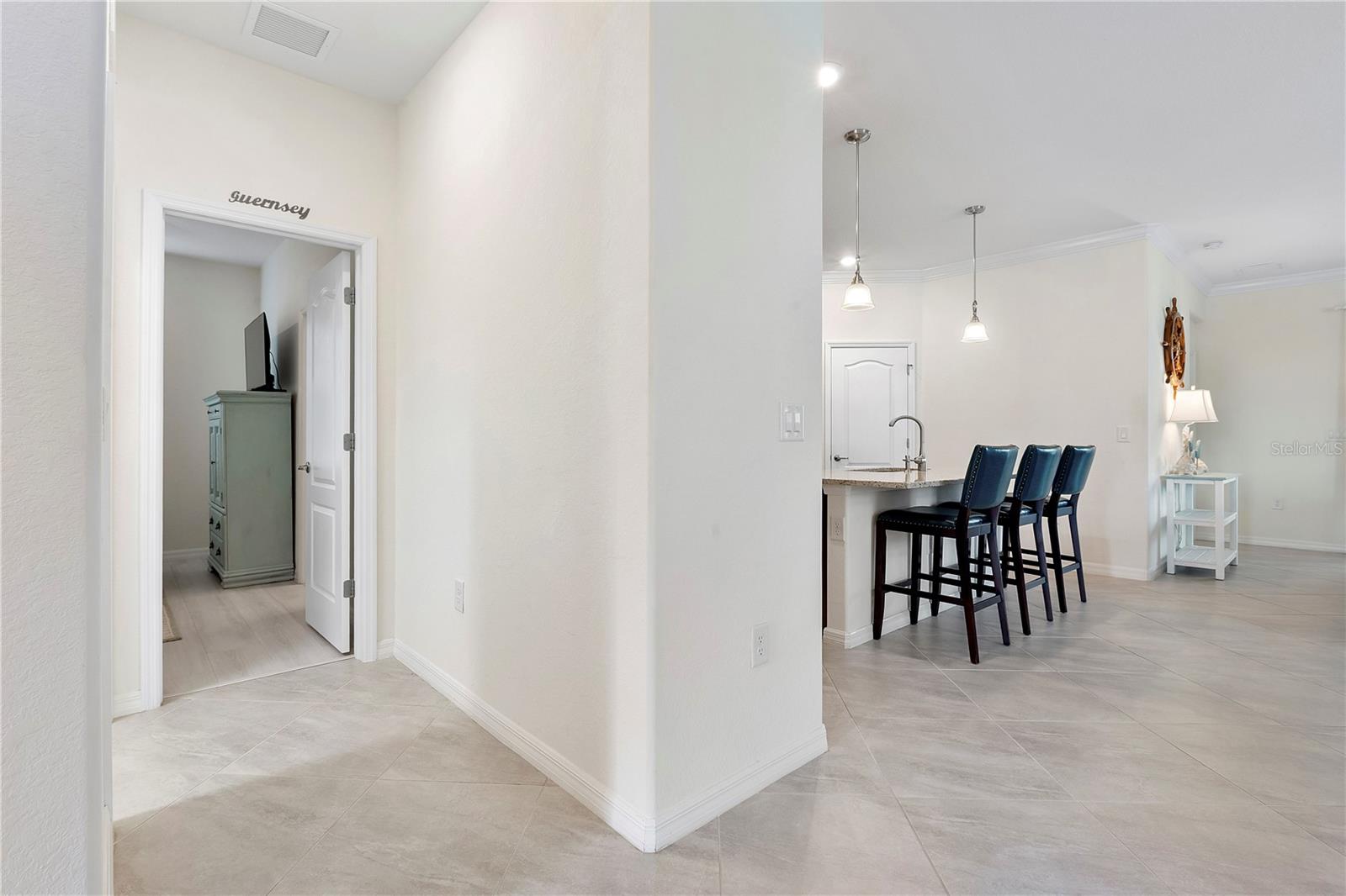 Image 13 of 56 For 43365 Waymark Place