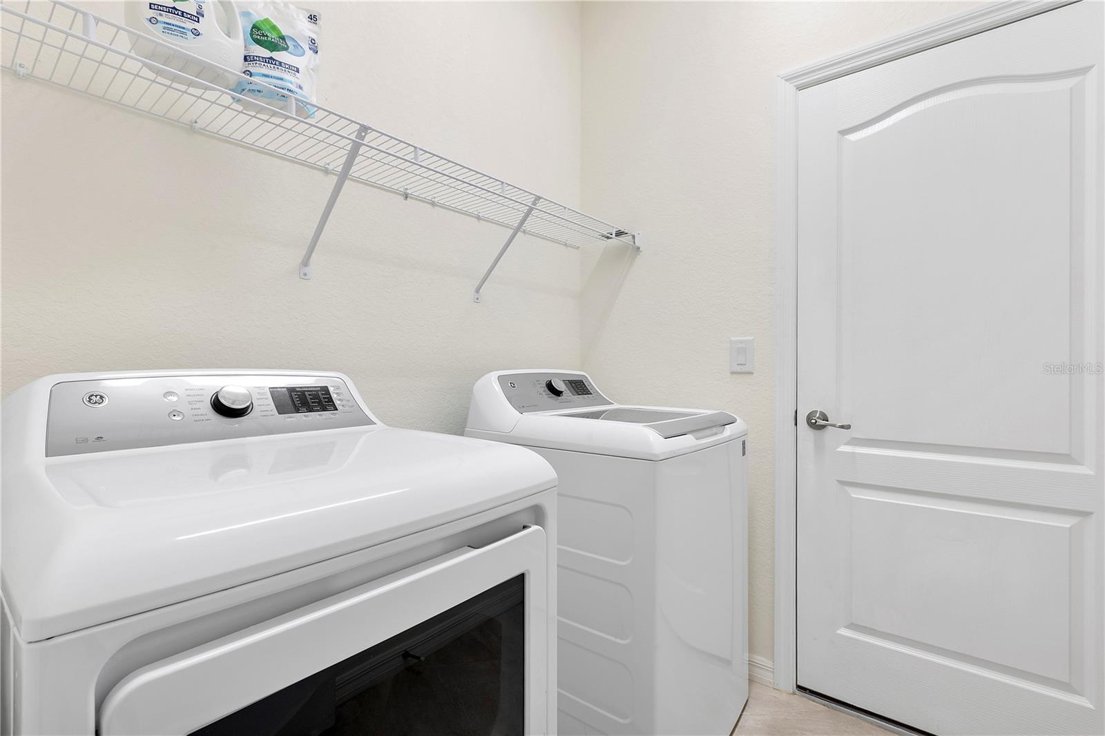 Image 14 of 56 For 43365 Waymark Place