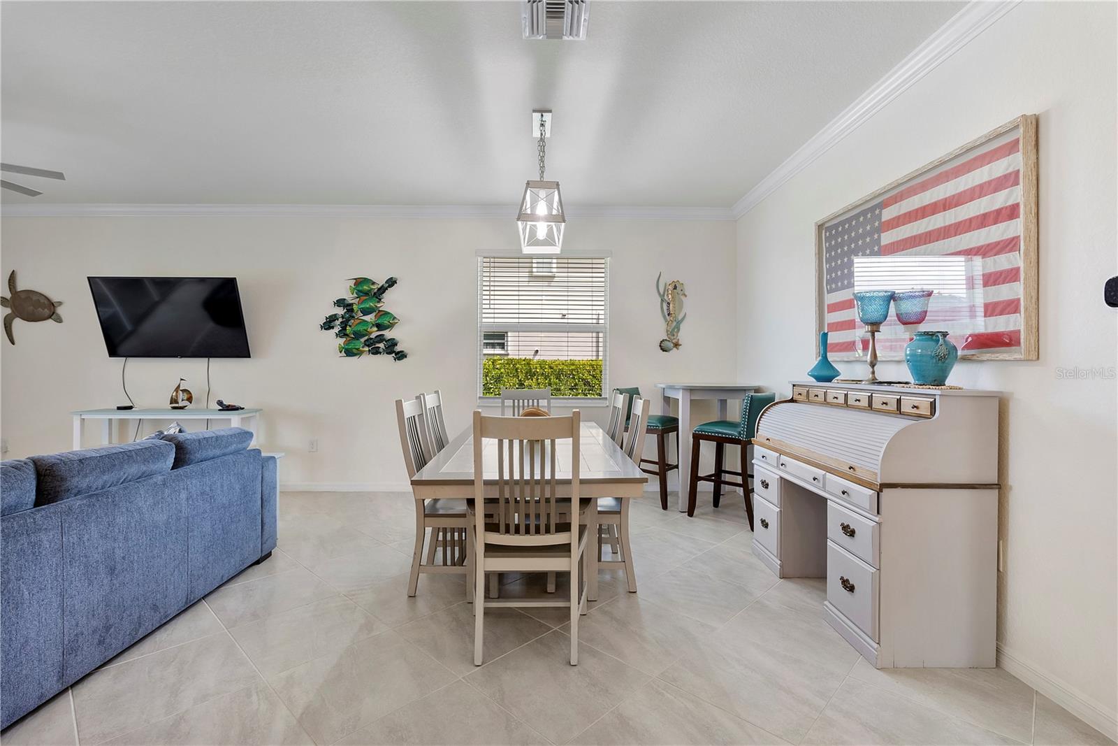 Image 22 of 56 For 43365 Waymark Place