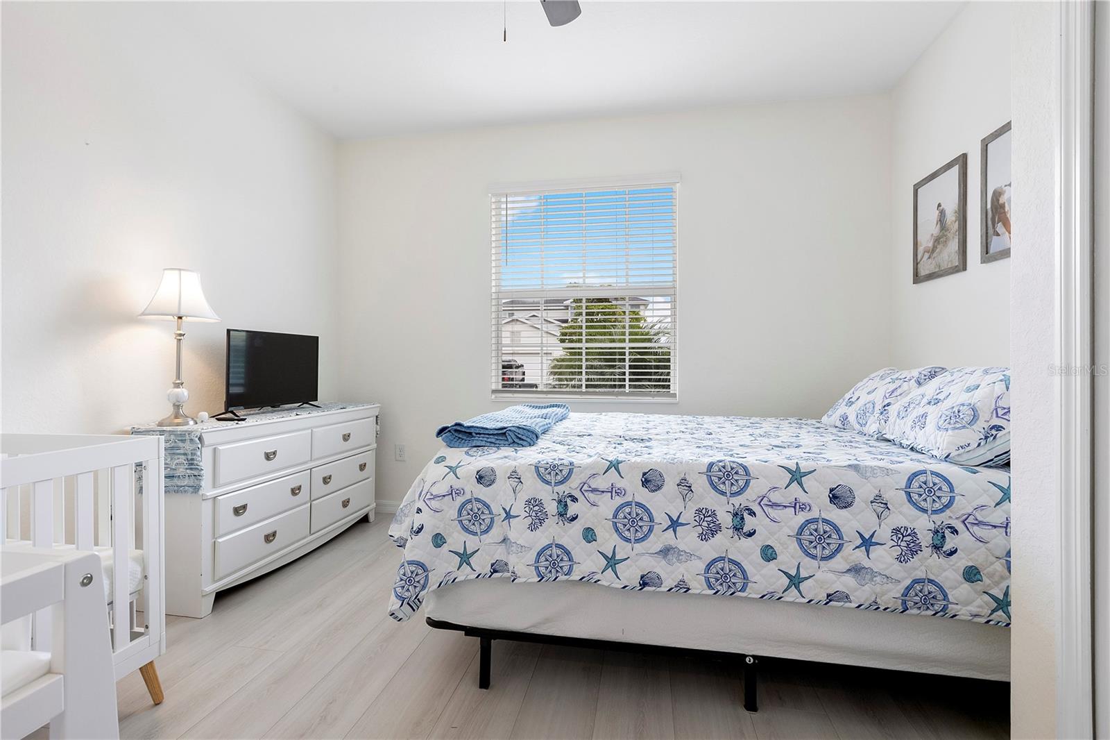 Image 7 of 56 For 43365 Waymark Place