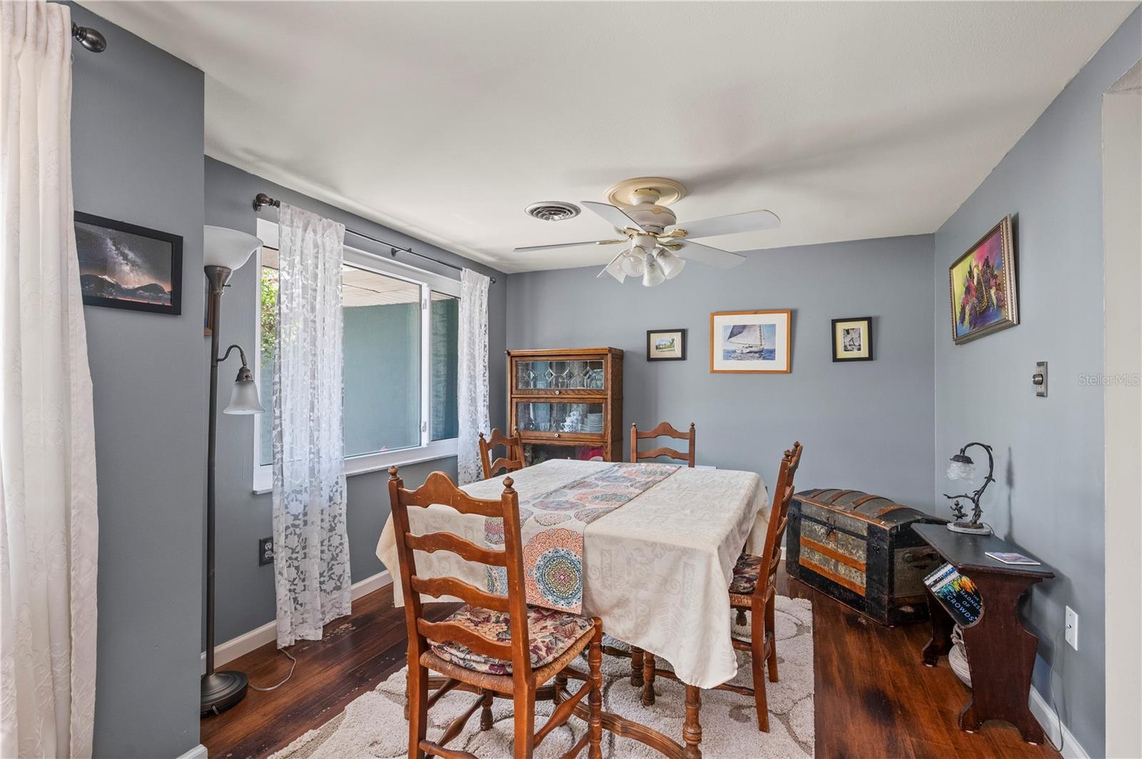 Image 17 of 49 For 540 Grove Avenue Nw