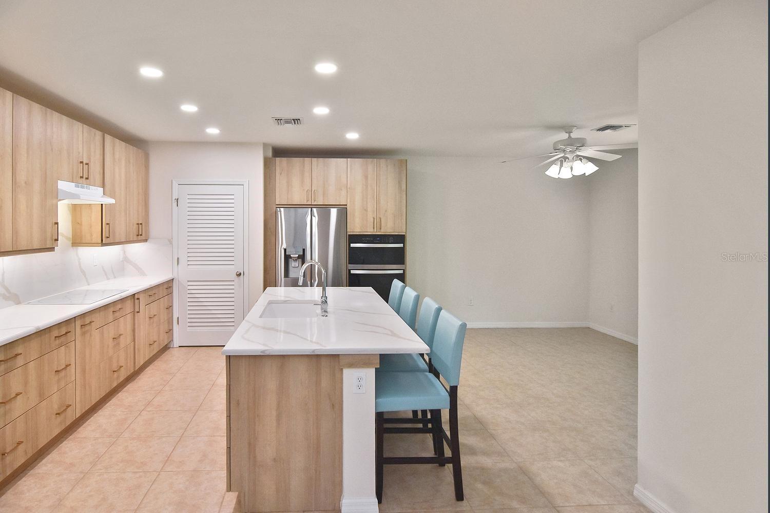 Image 11 of 41 For 7132 Mikasa Drive