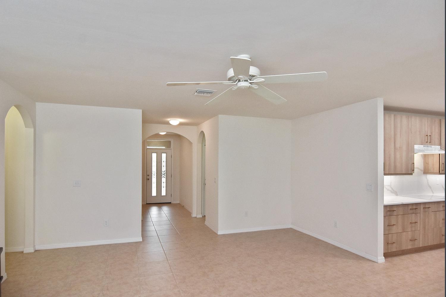 Image 3 of 41 For 7132 Mikasa Drive