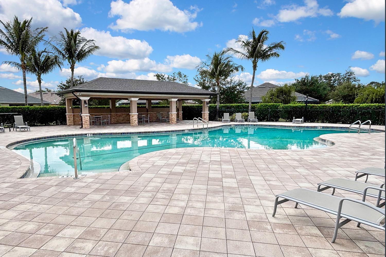 Image 32 of 41 For 7132 Mikasa Drive
