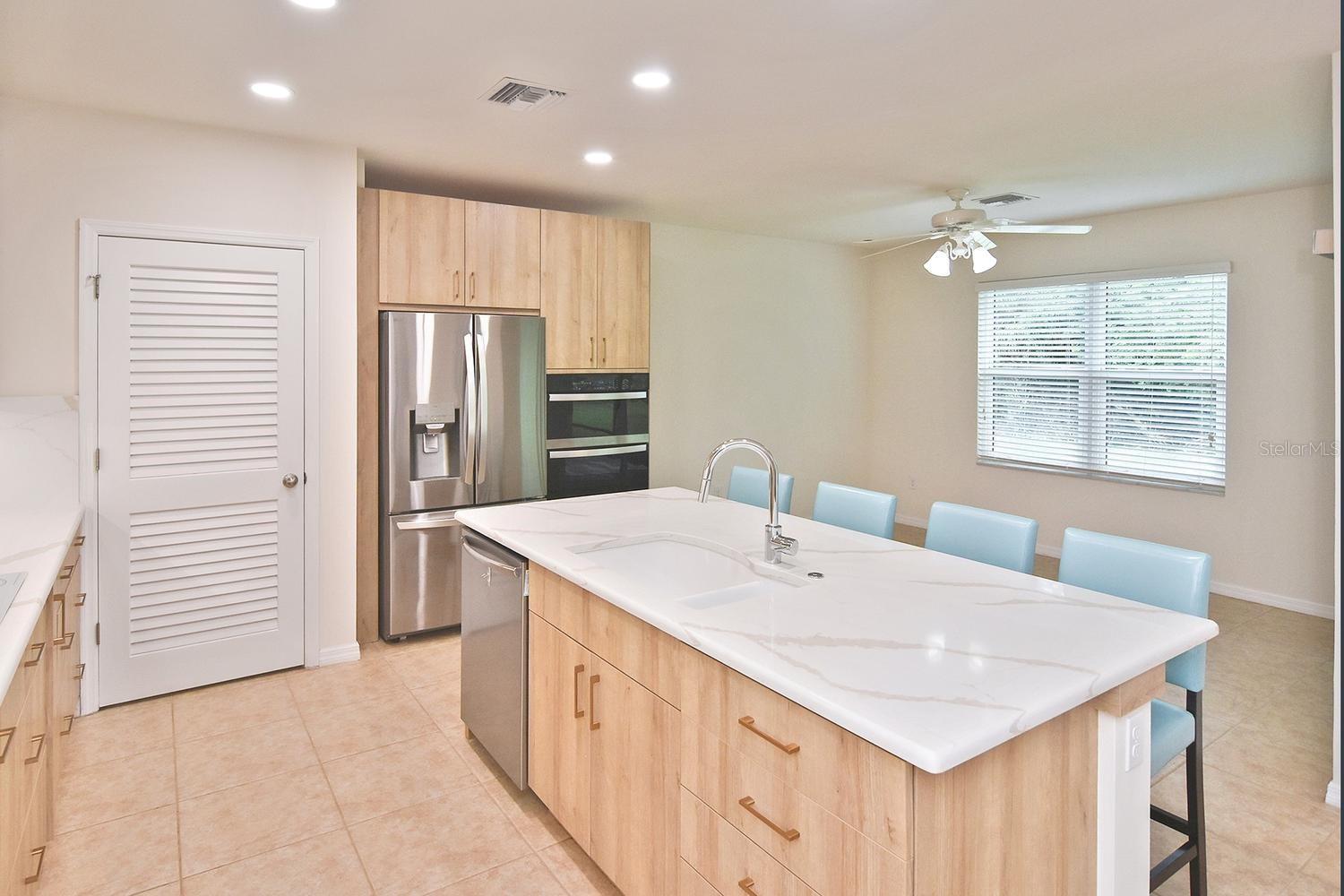 Image 9 of 41 For 7132 Mikasa Drive