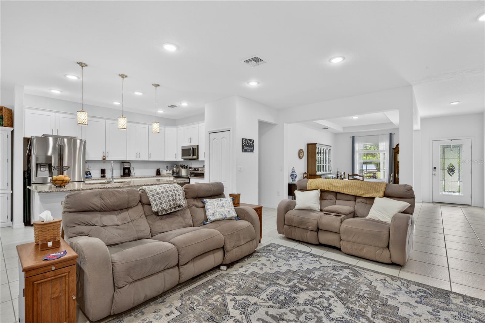 Image 11 of 49 For 2423 Malaya Court