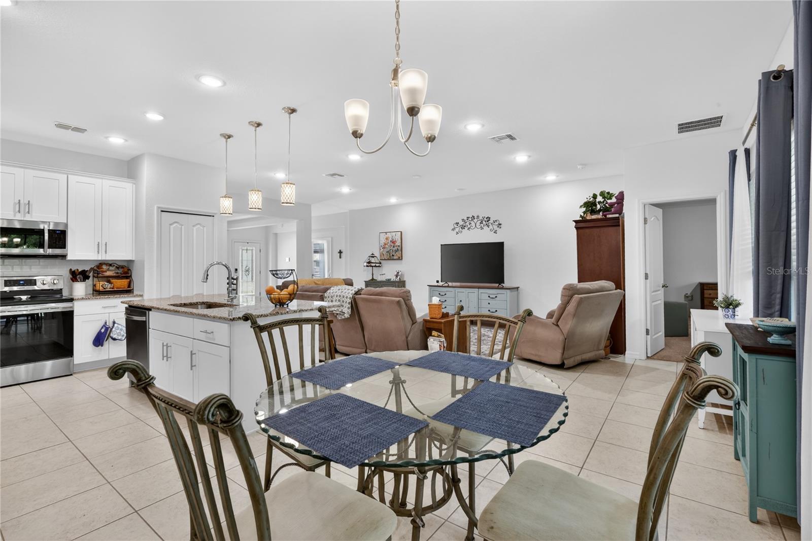 Image 13 of 49 For 2423 Malaya Court