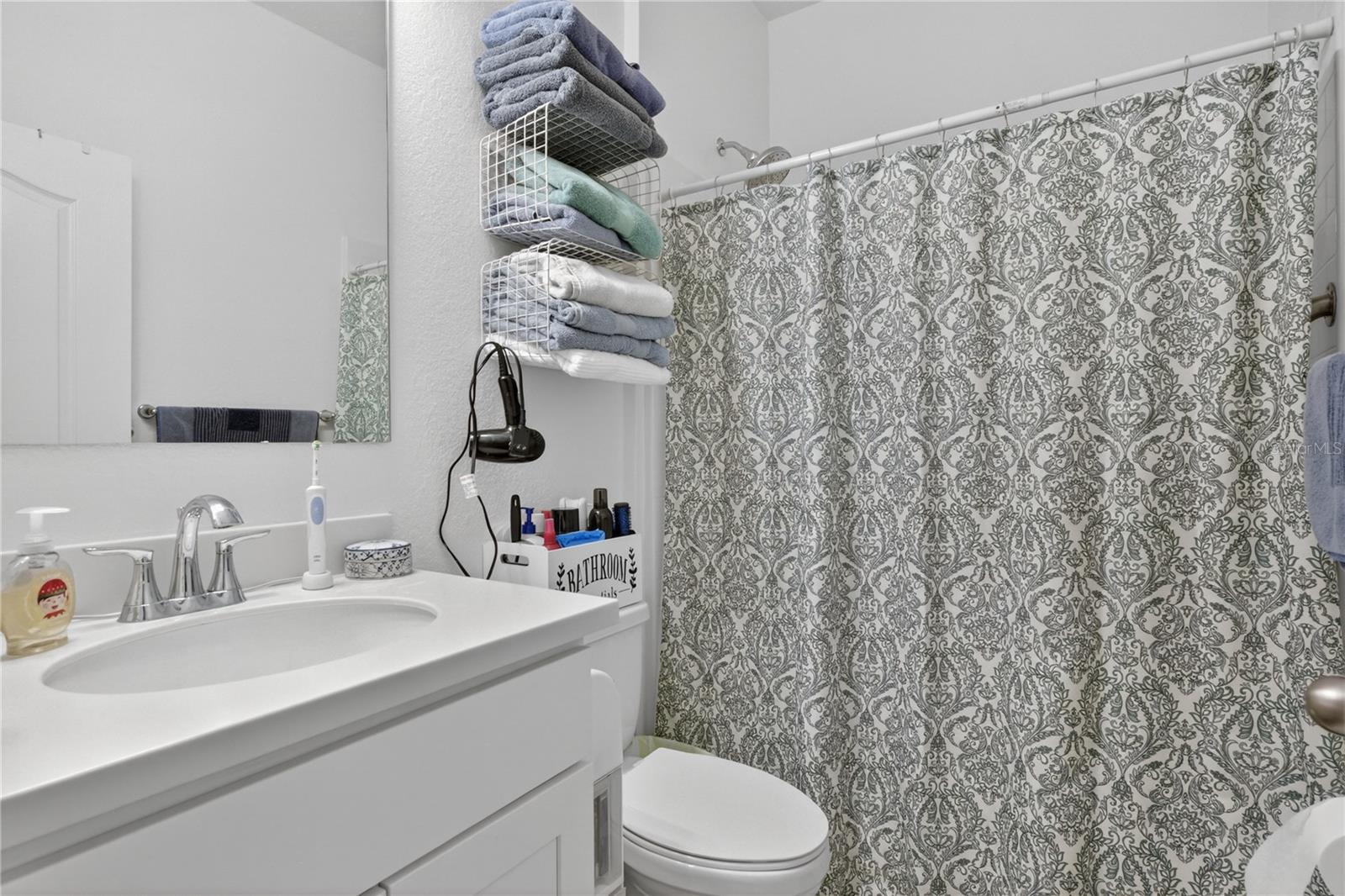 Image 31 of 49 For 2423 Malaya Court