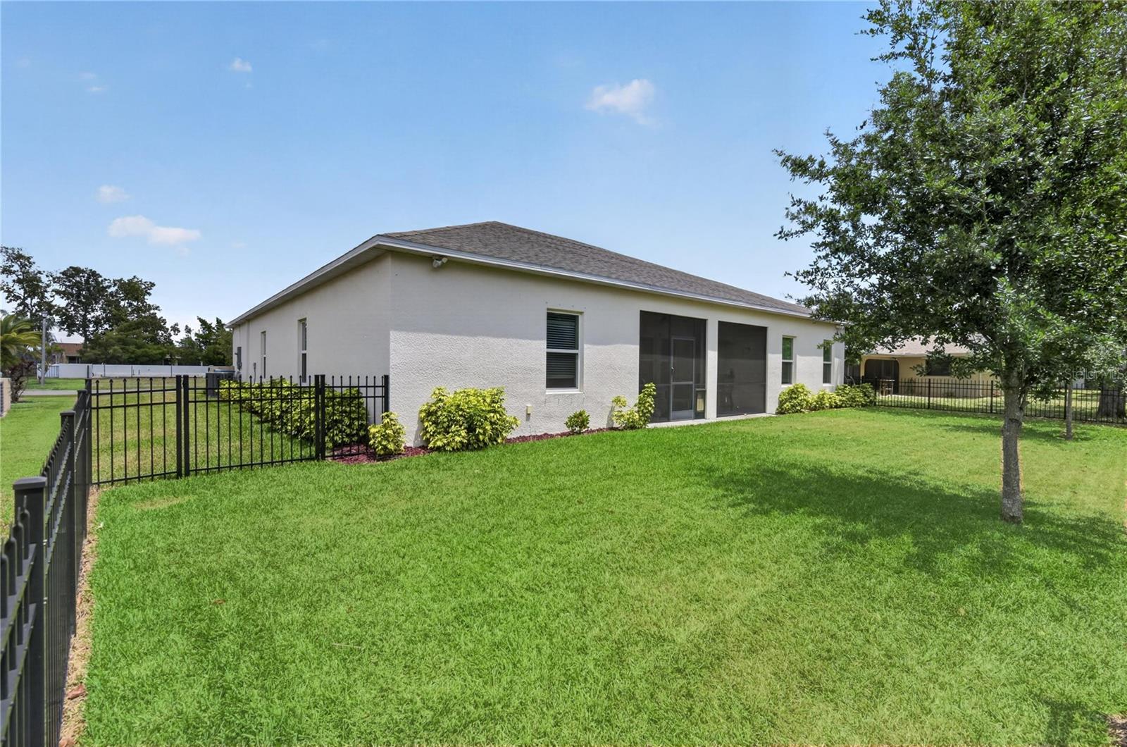 Image 46 of 49 For 2423 Malaya Court
