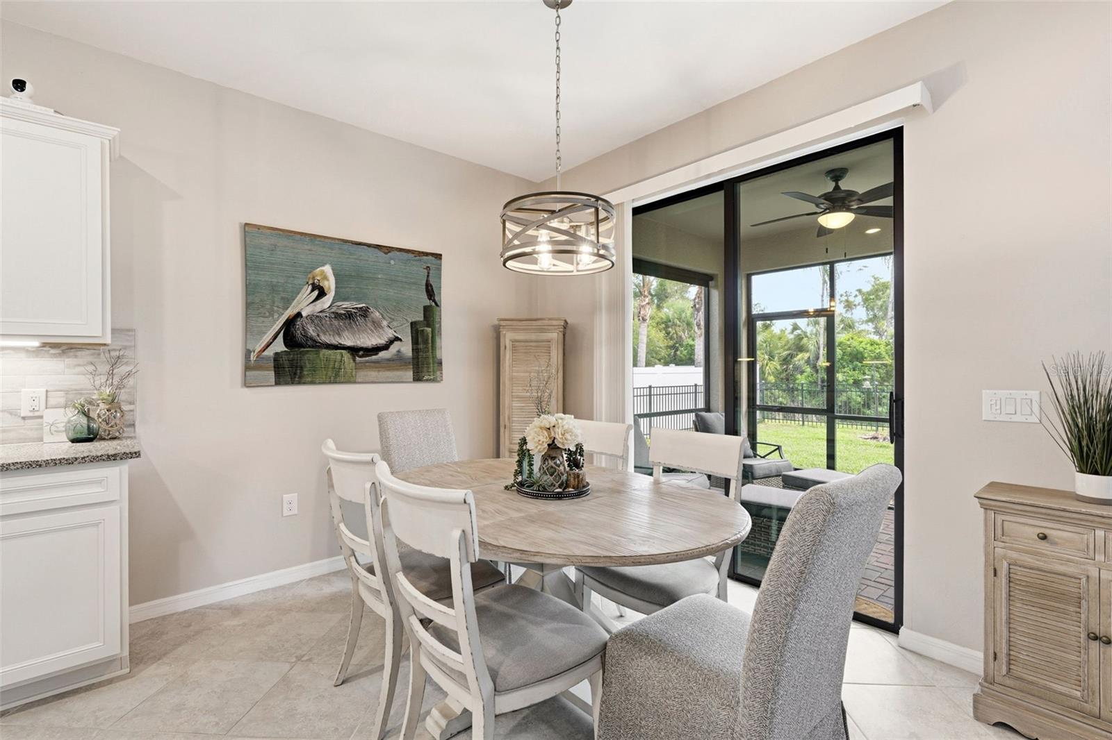 Image 14 of 38 For 2501 Sherman Oak Drive