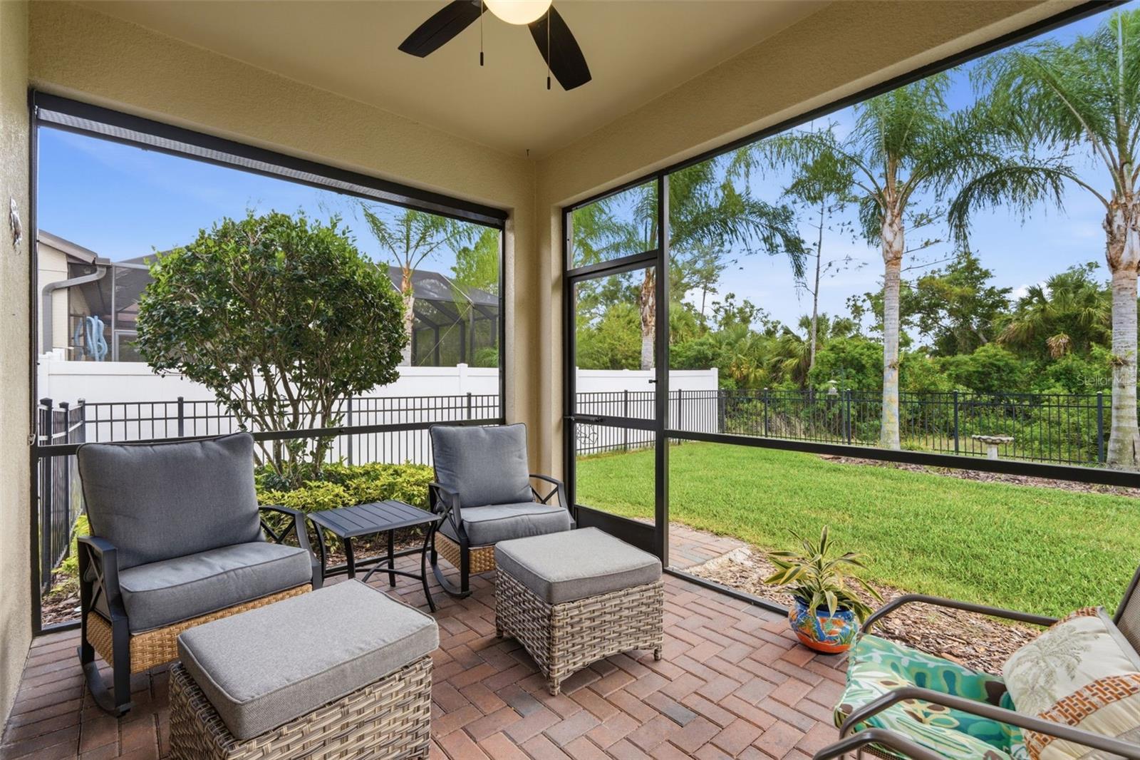 Image 31 of 38 For 2501 Sherman Oak Drive