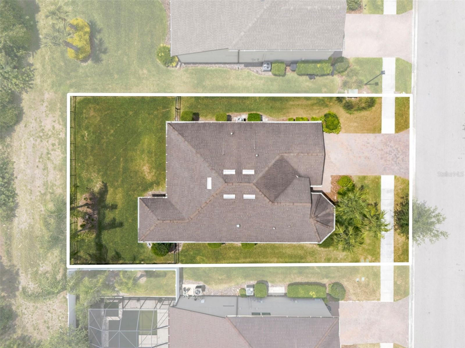 Image 36 of 38 For 2501 Sherman Oak Drive