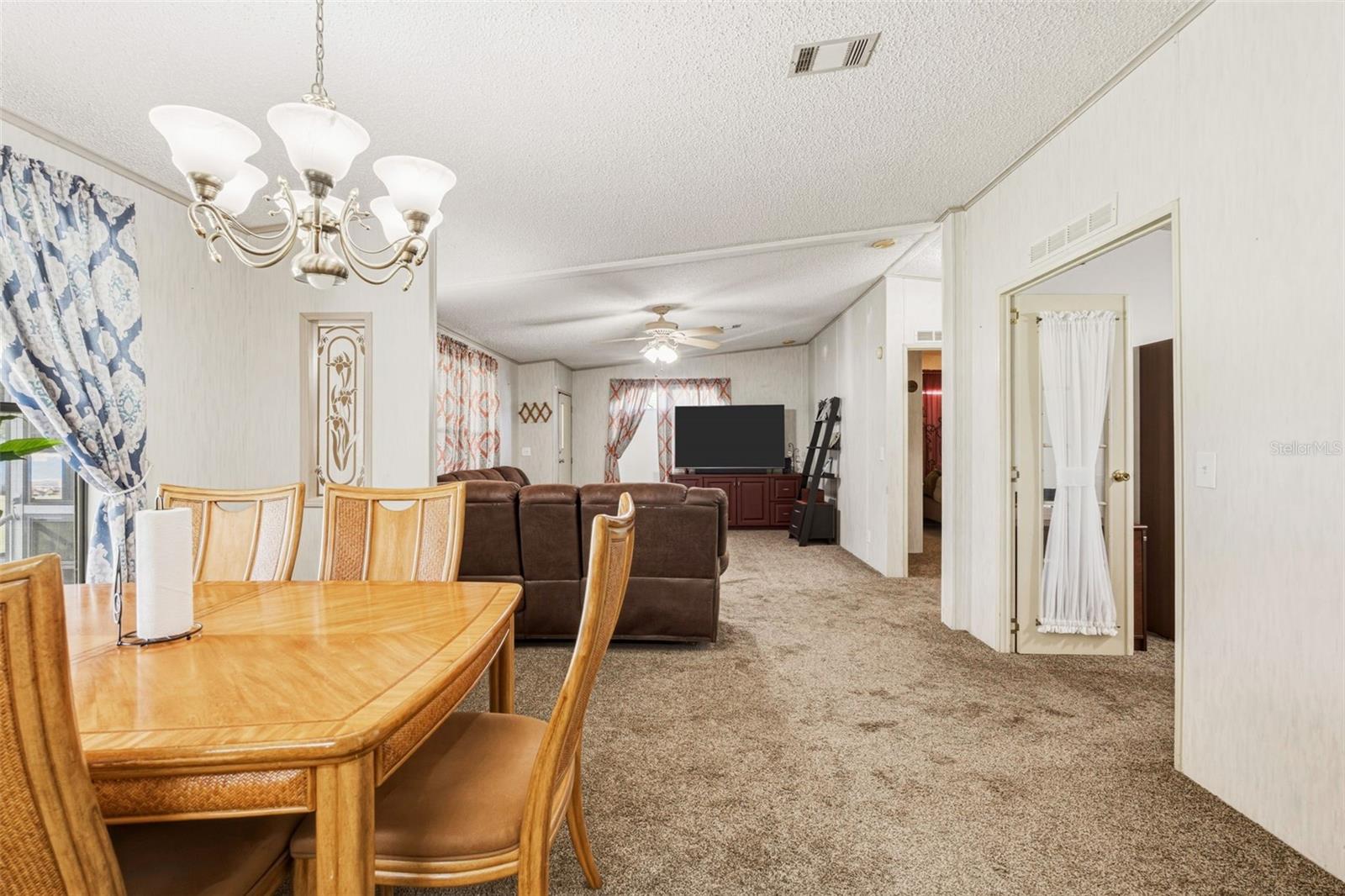 Image 15 of 40 For 1586 Grapefruit Street