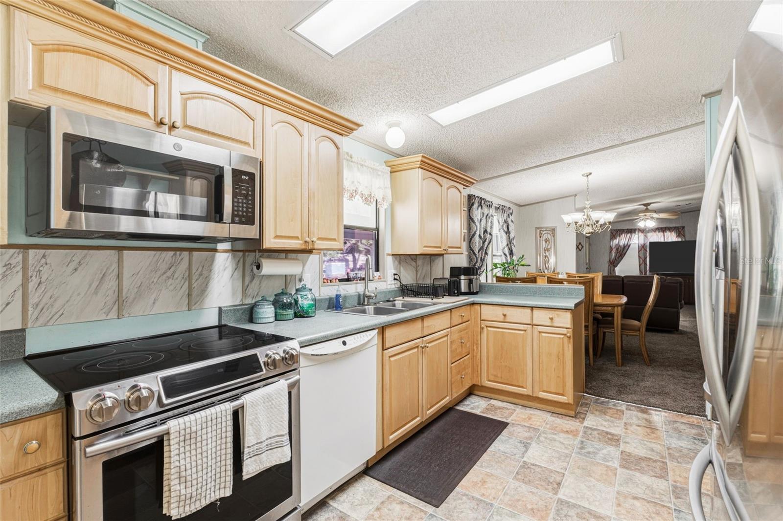 Image 17 of 40 For 1586 Grapefruit Street