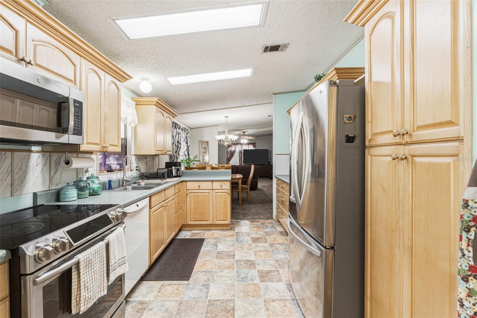 Image 19 of 40 For 1586 Grapefruit Street