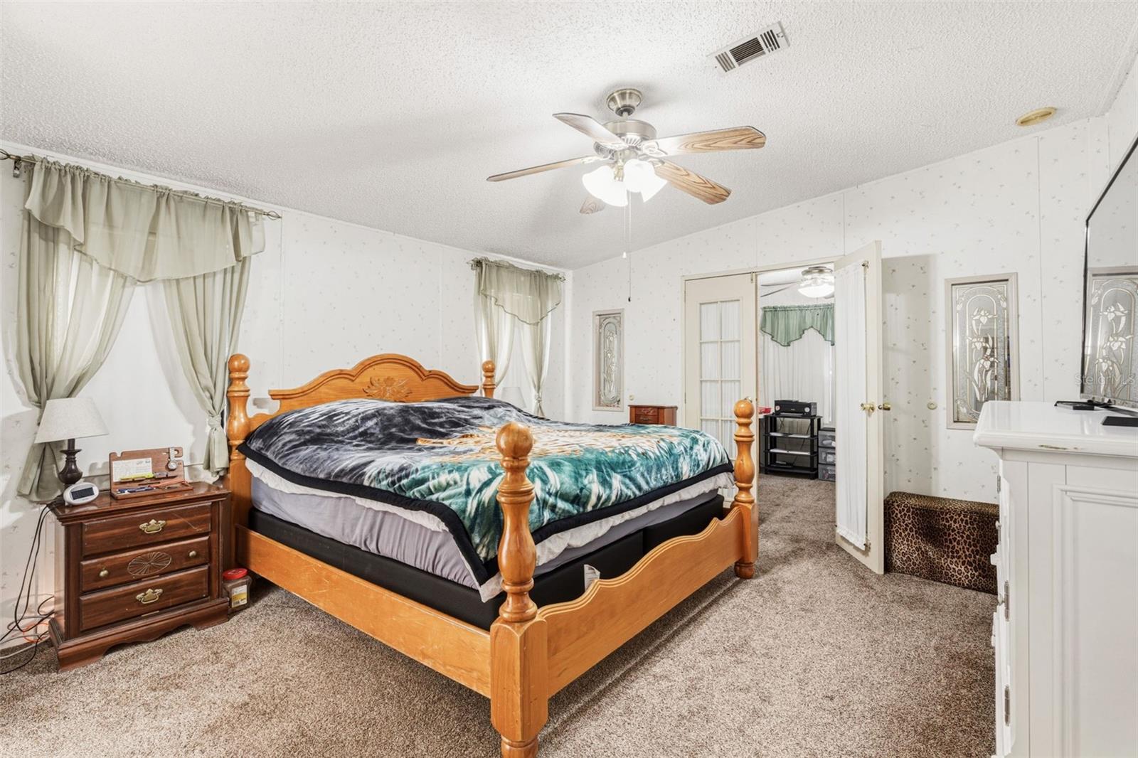 Image 22 of 40 For 1586 Grapefruit Street