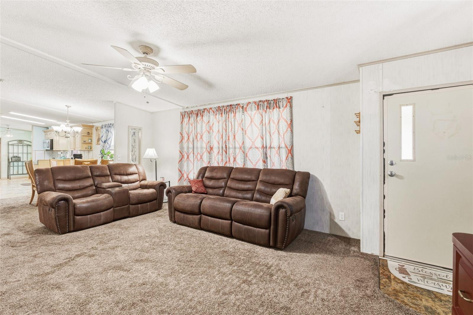 Image 34 of 40 For 1586 Grapefruit Street