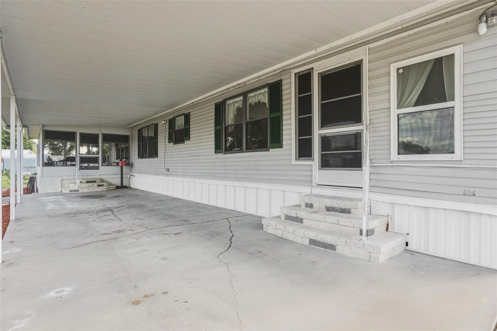 Image 7 of 40 For 1586 Grapefruit Street