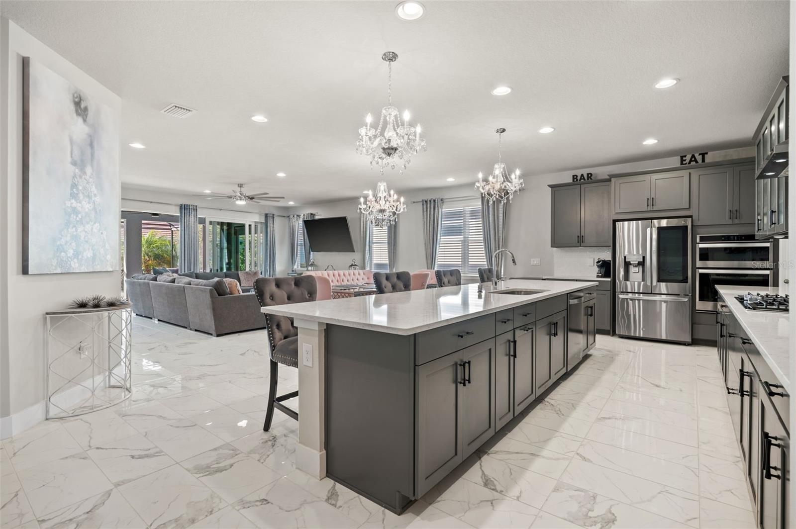 Listing photo id 11 for 5632 Long Shore Loop