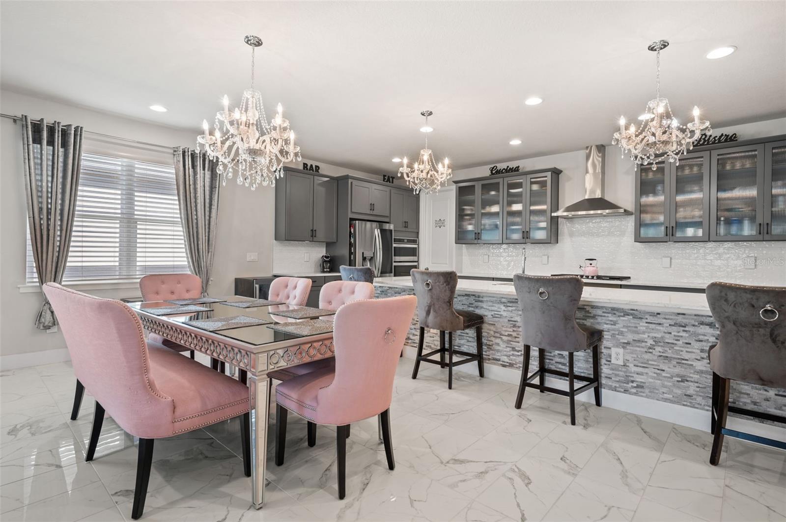 Listing photo id 17 for 5632 Long Shore Loop