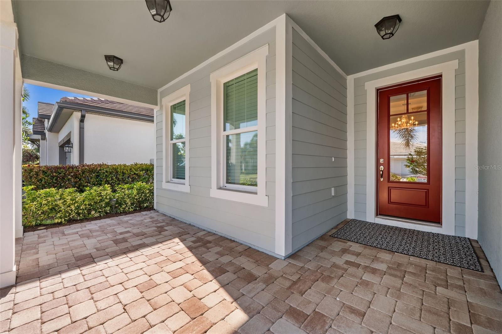 Listing photo id 1 for 5632 Long Shore Loop