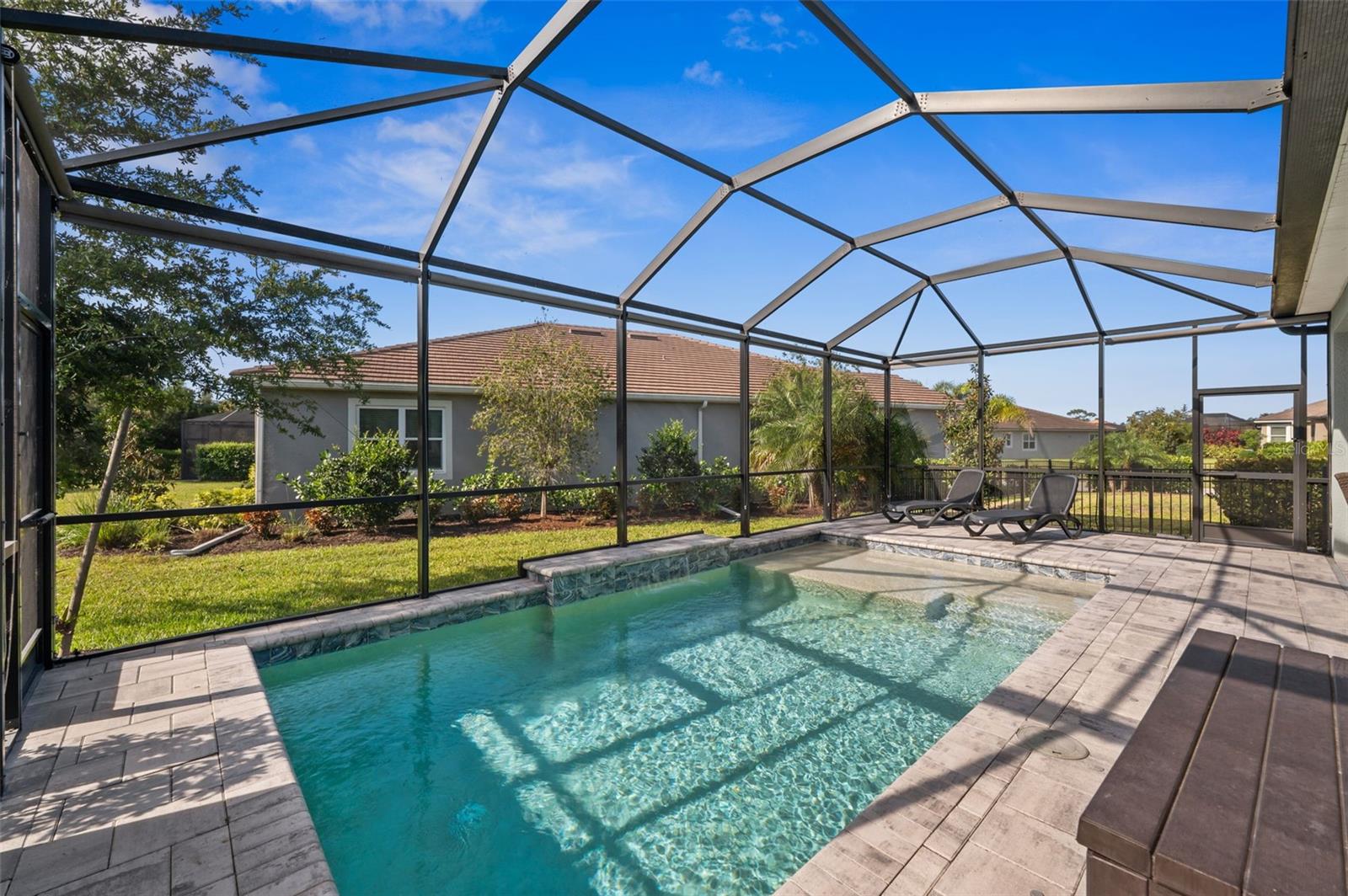 Listing photo id 29 for 5632 Long Shore Loop