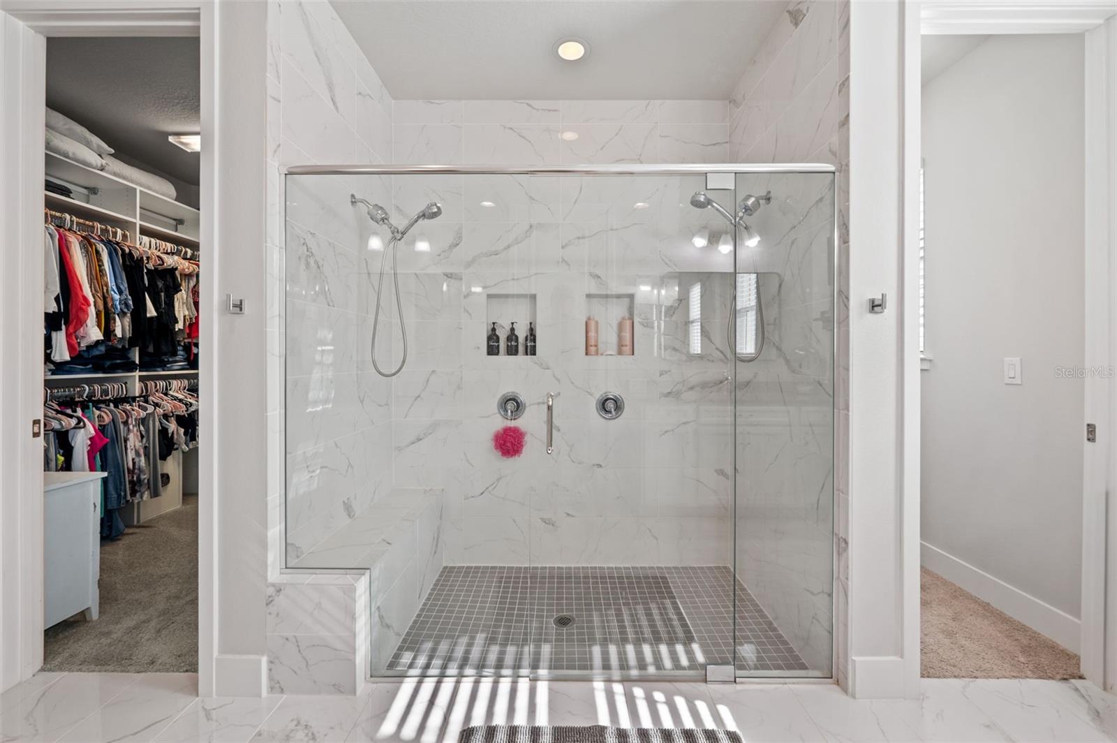 Listing photo id 42 for 5632 Long Shore Loop