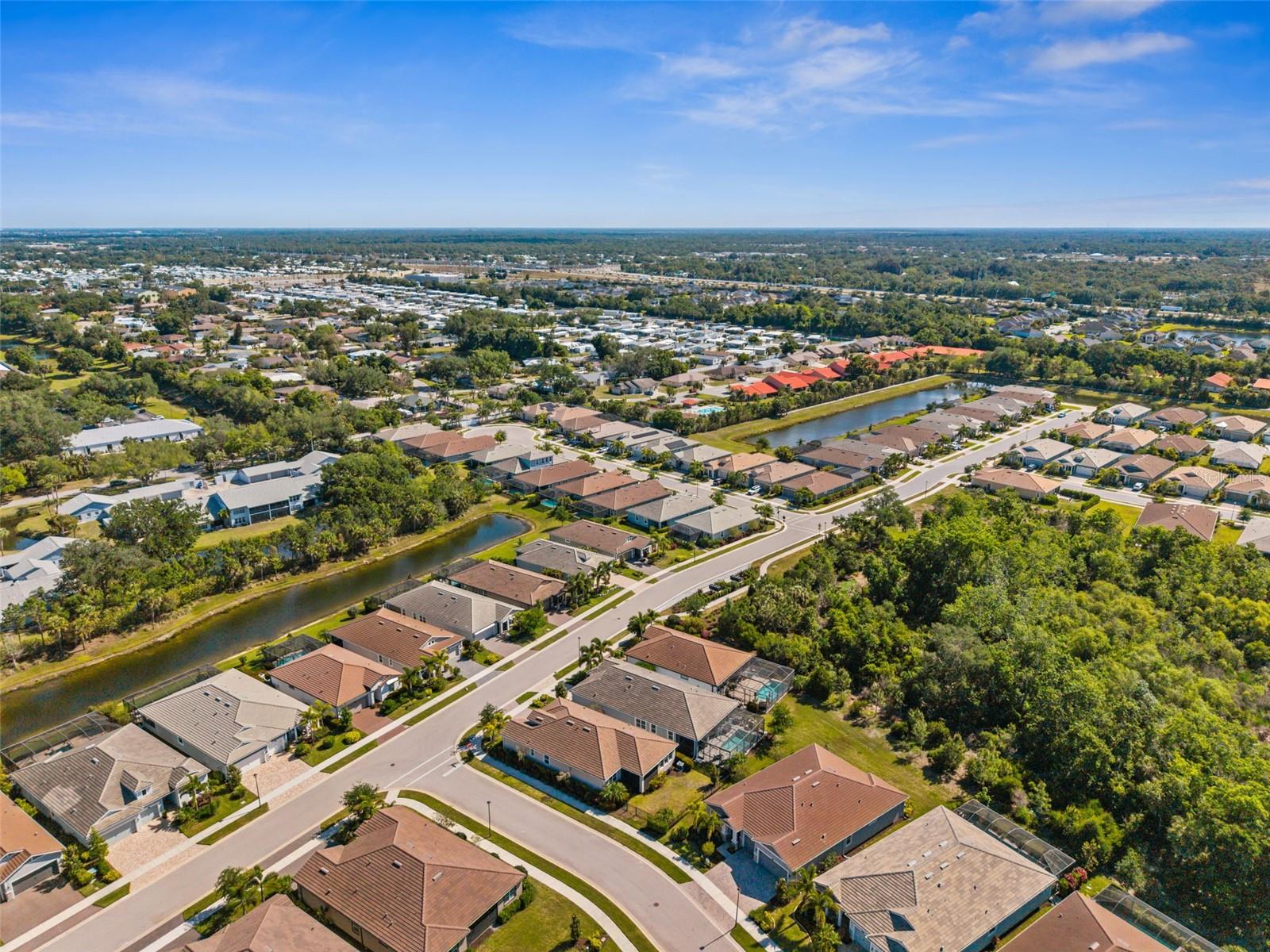 Listing photo id 47 for 5632 Long Shore Loop