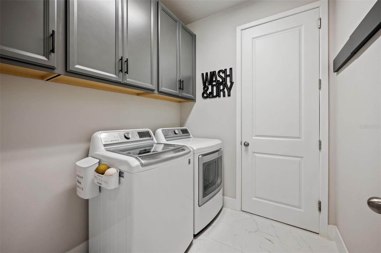 Listing photo id 5 for 5632 Long Shore Loop