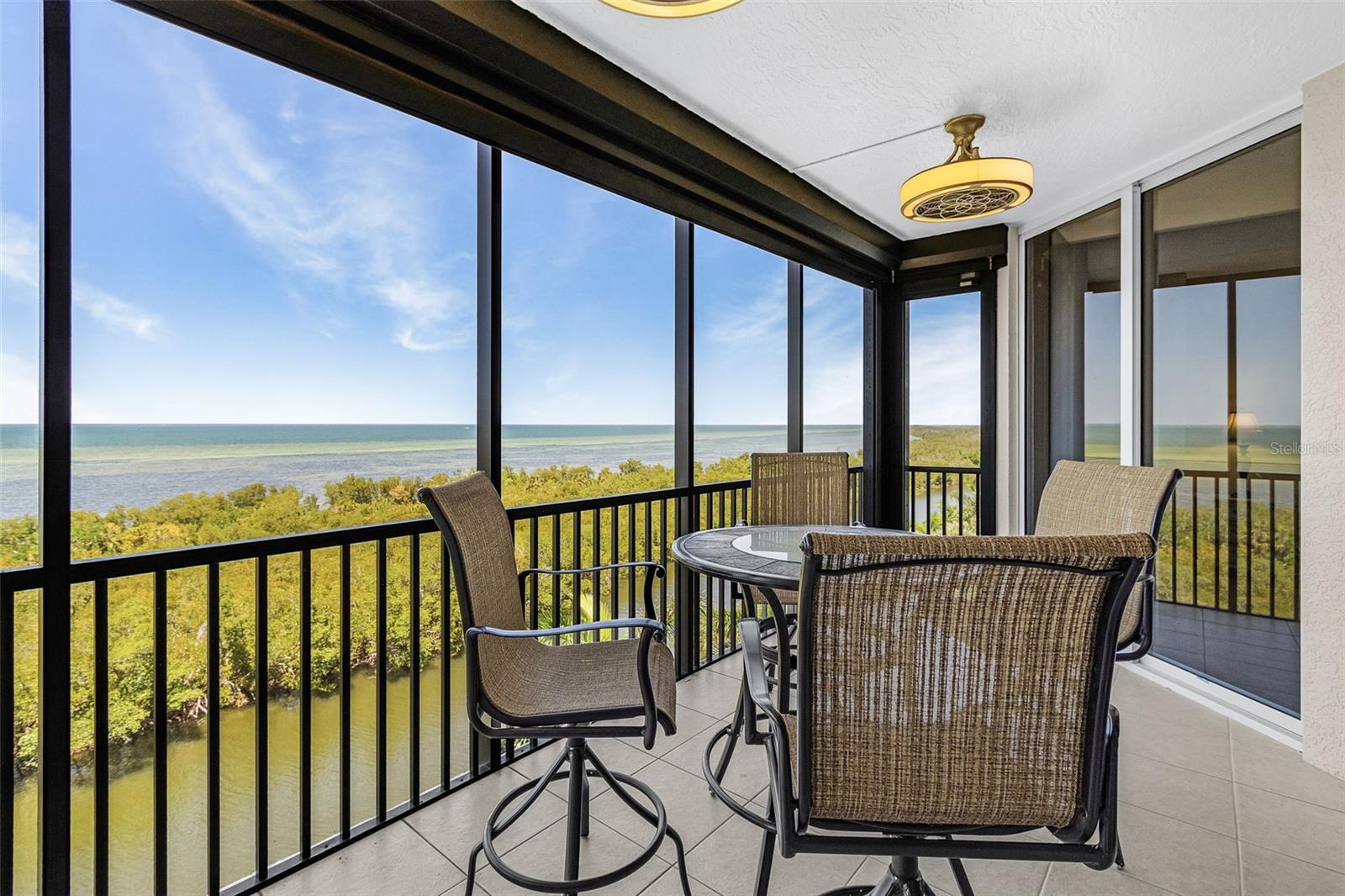 Image 11 of 54 For 3321 Sunset Key Circle 508