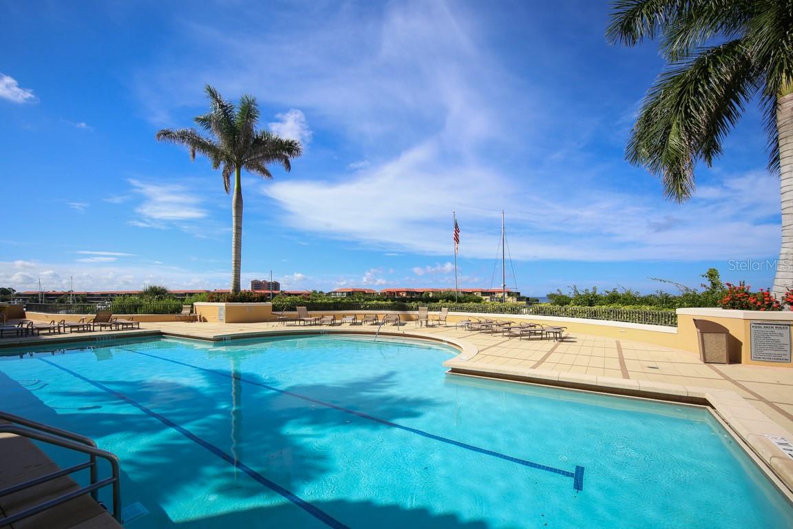 Image 28 of 54 For 3321 Sunset Key Circle 508