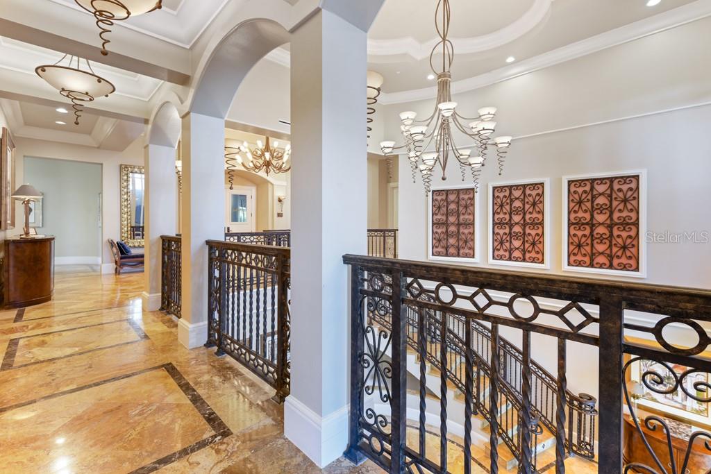 Image 30 of 54 For 3321 Sunset Key Circle 508