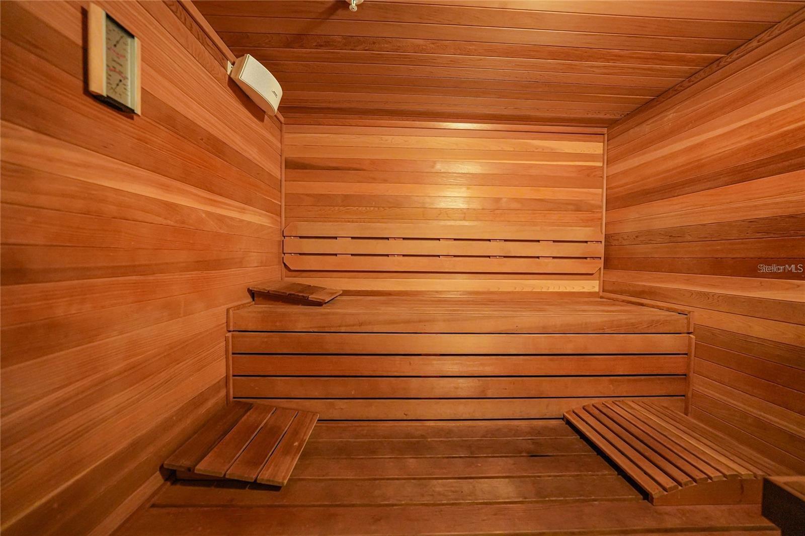 Image 35 of 54 For 3321 Sunset Key Circle 508