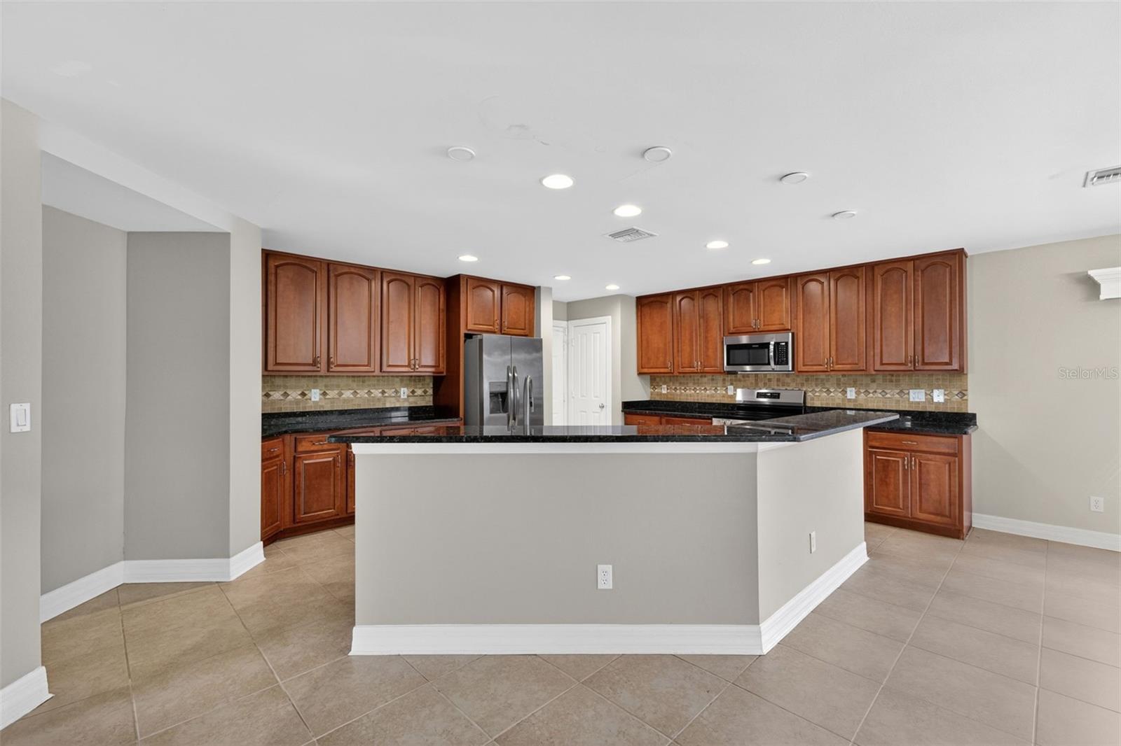 Image 14 of 46 For 545 Encarnacion Street