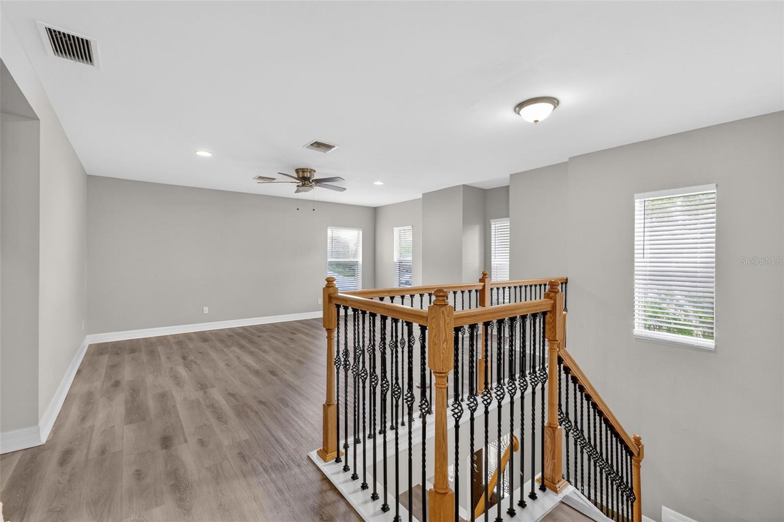 Image 28 of 46 For 545 Encarnacion Street