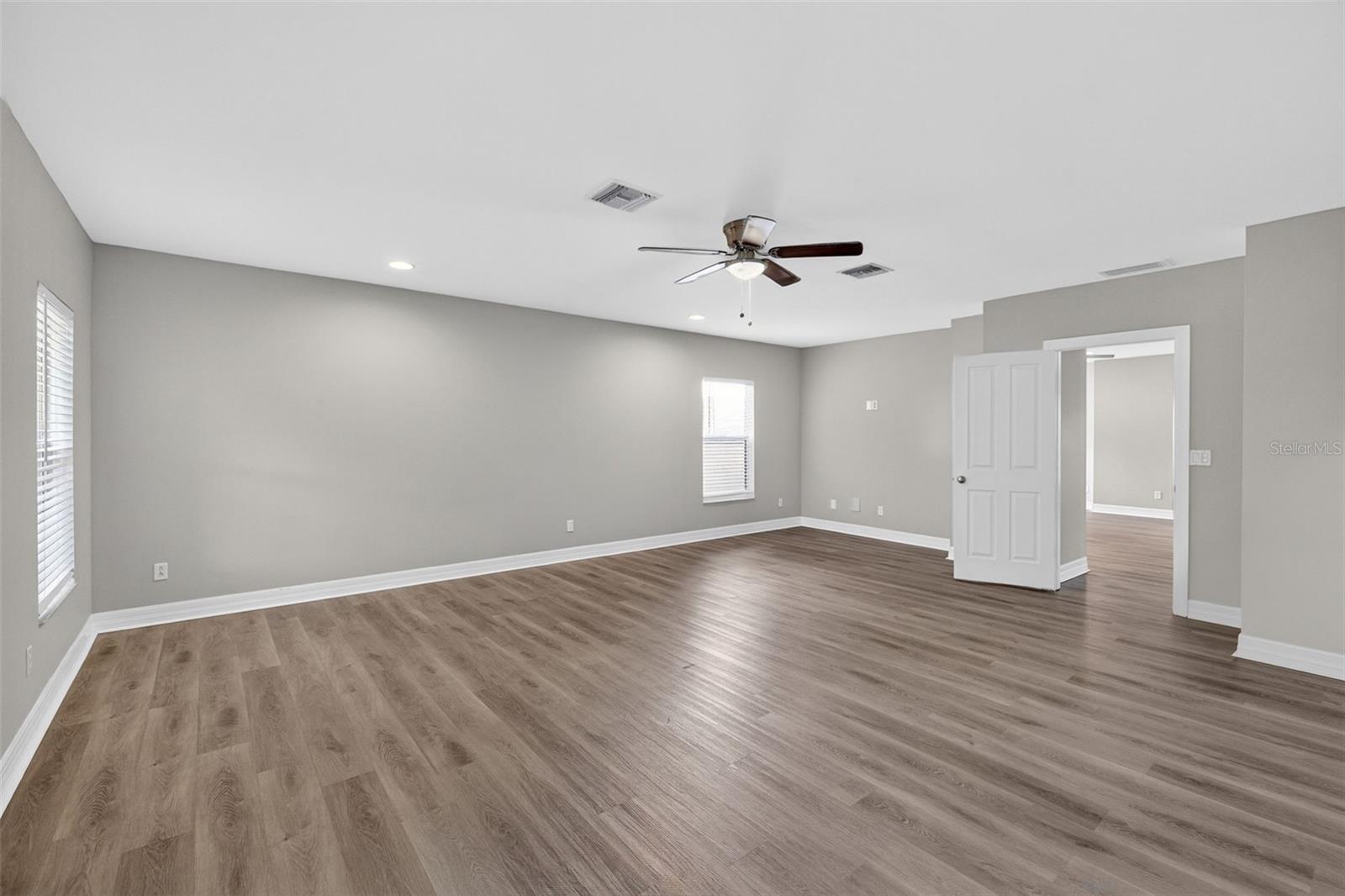 Image 30 of 46 For 545 Encarnacion Street