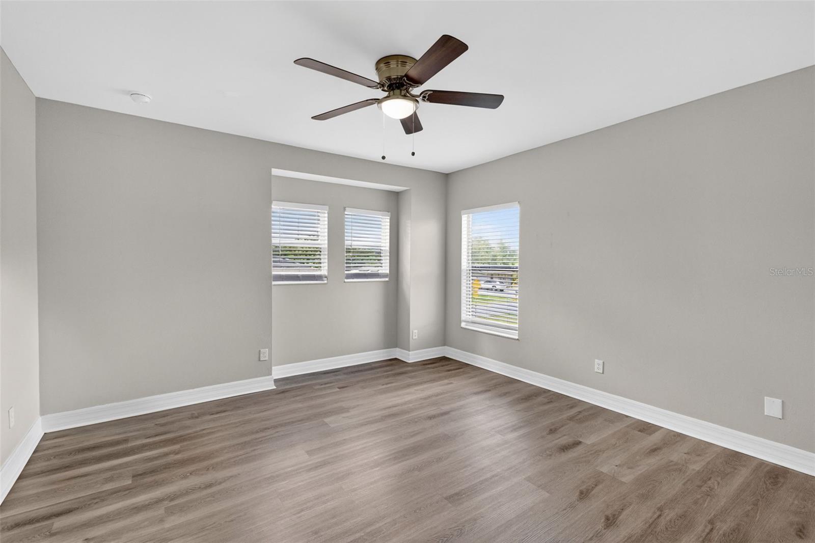 Image 37 of 46 For 545 Encarnacion Street