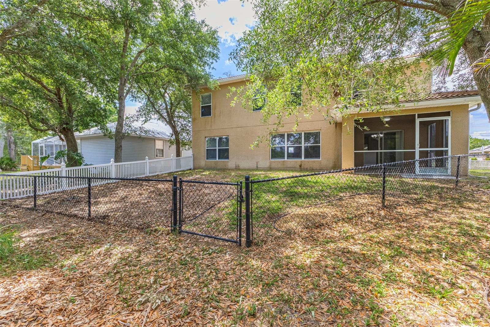 Image 43 of 46 For 545 Encarnacion Street