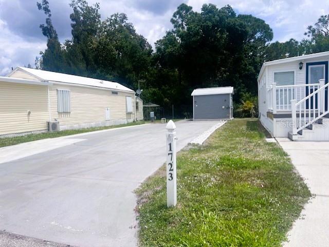 Image 2 of 17 For 1723 Manatee Loop