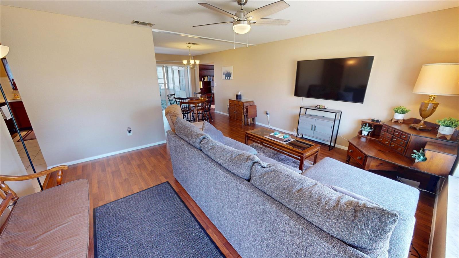 Image 4 of 26 For 8744 Culebra Avenue