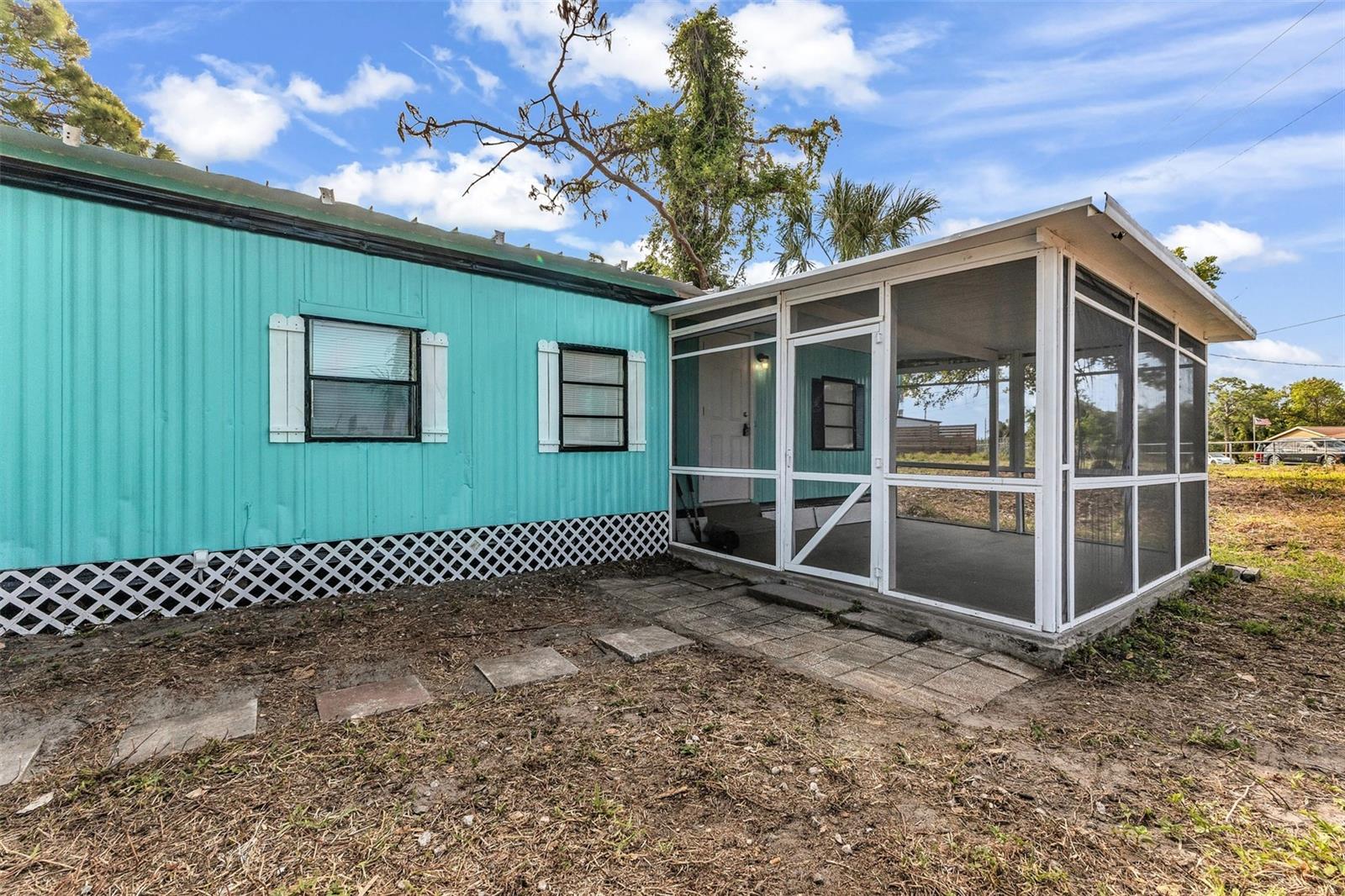 Image 19 of 27 For 8319 Roosevelt Street