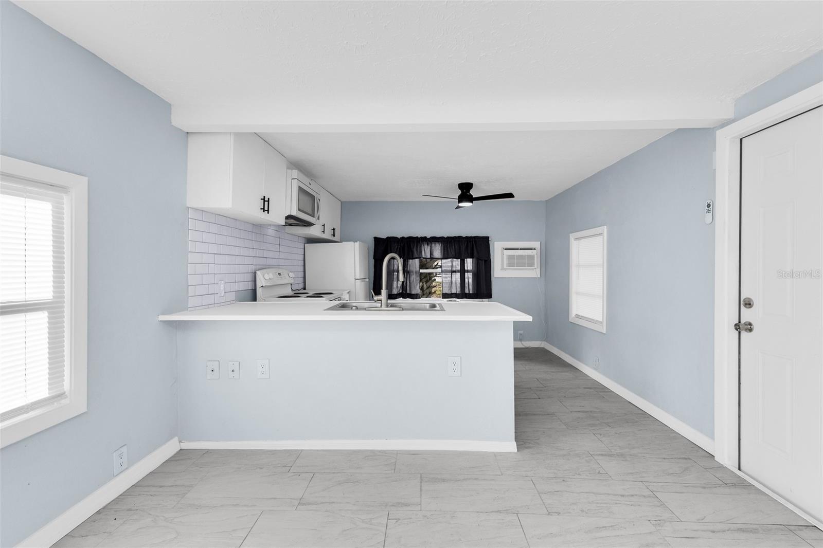 Image 3 of 27 For 8319 Roosevelt Street