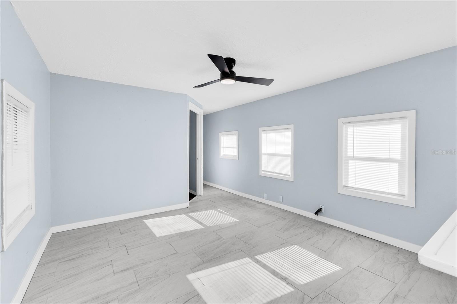 Image 7 of 27 For 8319 Roosevelt Street