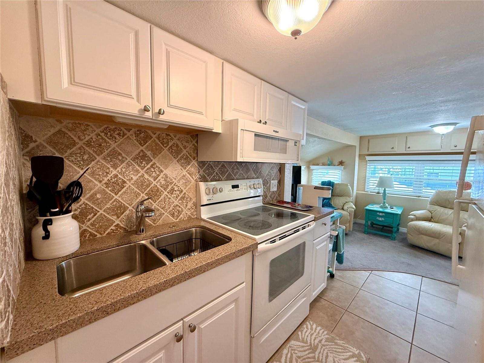 Image 12 of 57 For 1475 Flamingo Drive 128