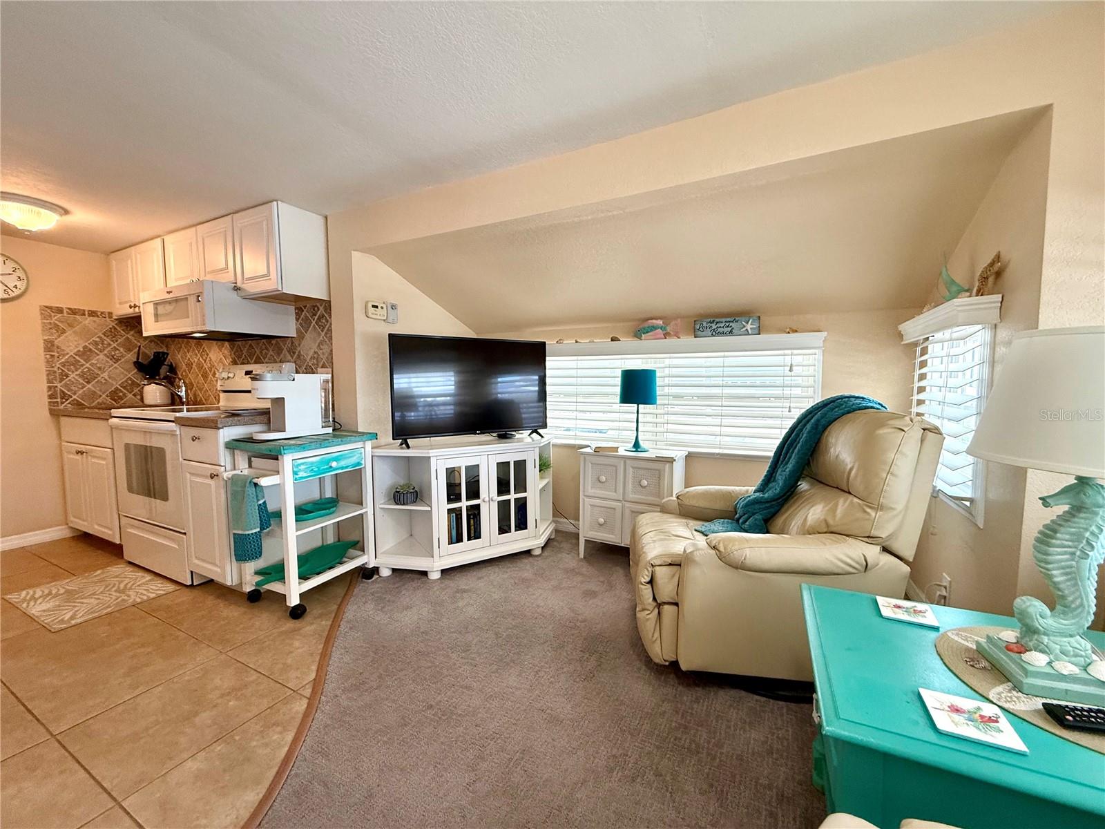 Image 14 of 57 For 1475 Flamingo Drive 128