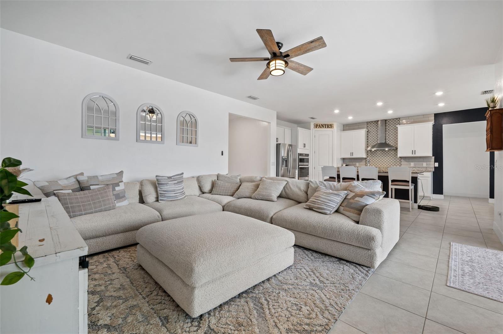 Image 15 of 56 For 43763 Longleaf Lane