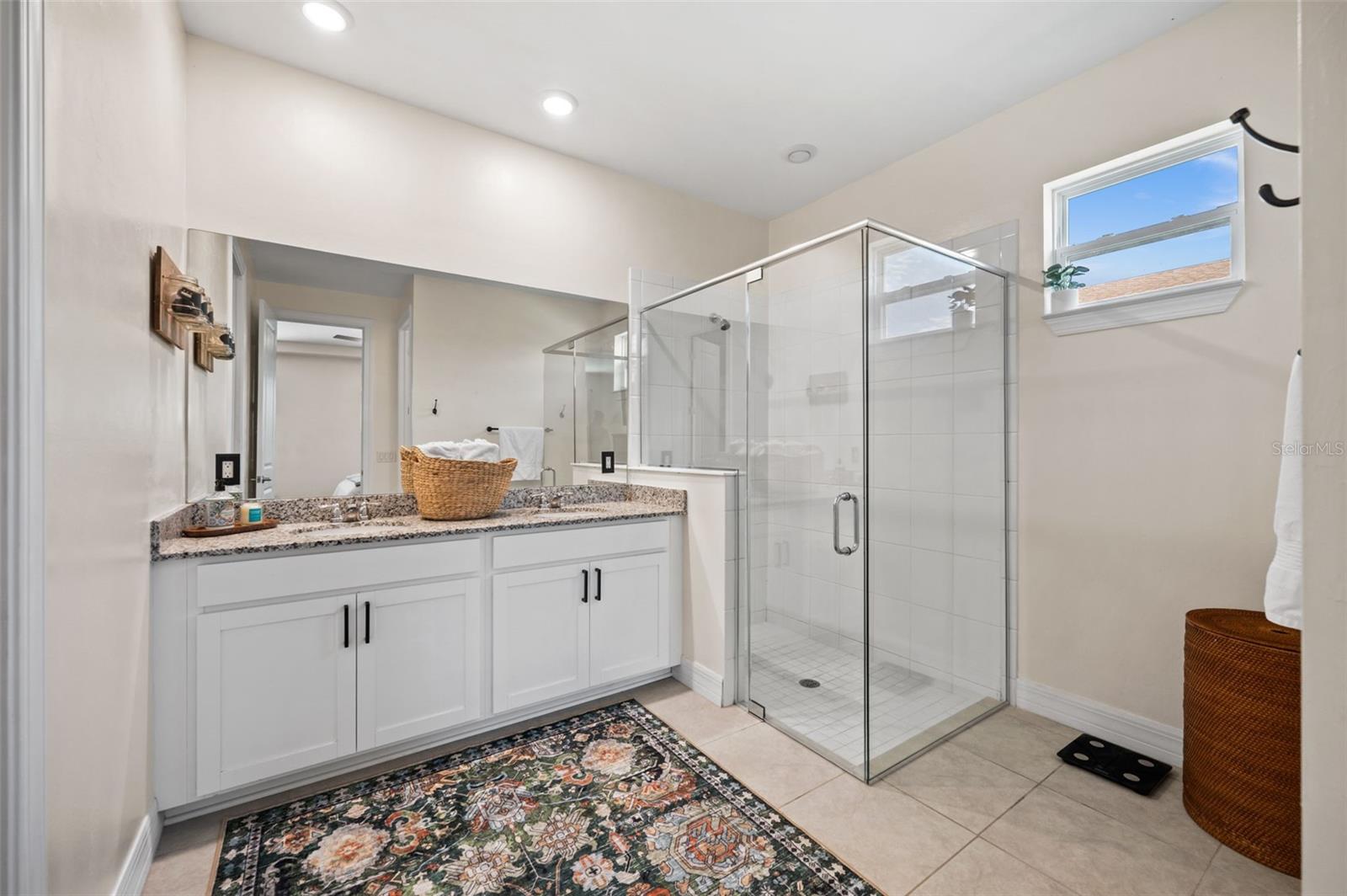 Image 18 of 56 For 43763 Longleaf Lane